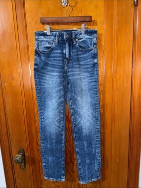 American Eagle Outfitters Men's Distressed Medium Blue Straight Jeans